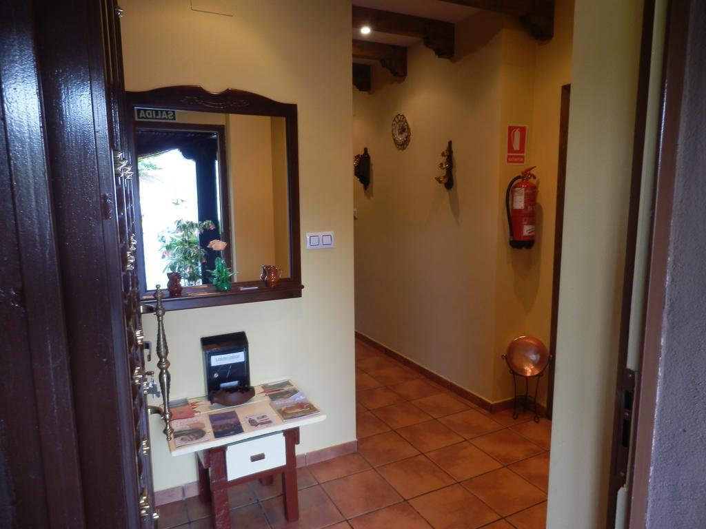 Casa Rural Los Olivos Sotoserrano Exteriör bild